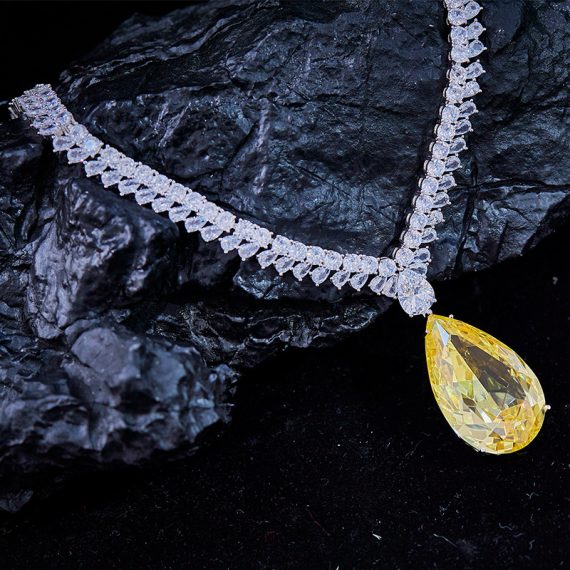 105ct Pear-Cut Yellow Diamond Teardrop Zircon Statement Necklace - Image 3