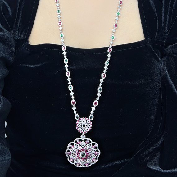 Golden Bloom Hollow Pear-Shaped Floral Pendant Necklace - Image 5