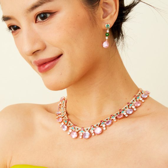 Enamel Artistry Gold-Plated Heavy Texture Pendant Necklace - Image 3