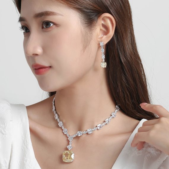 Luxe Glam Gold-Plated Square Yellow Diamond Pendant Necklace - Image 4