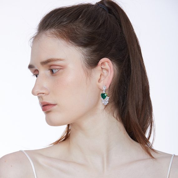 Emerald Sparkle 10-Carat Green Heart Diamond Earrings in Gold-Plated 925 Silver - Image 5