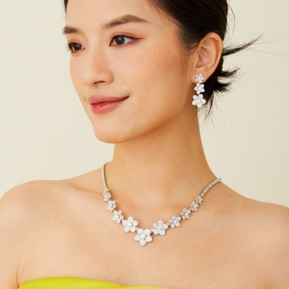 Wildflower Wonder Gold-Plated Layered Petal Necklace - Image 2