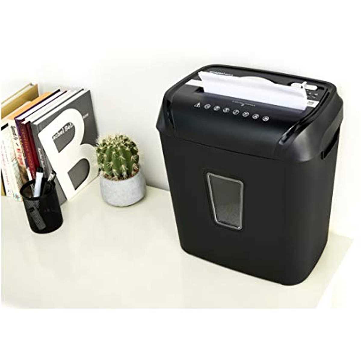 Amazon Basics Basics 12-Sheet Cross-Cut Paper and Credit Card Home Office Shredder - Image 4