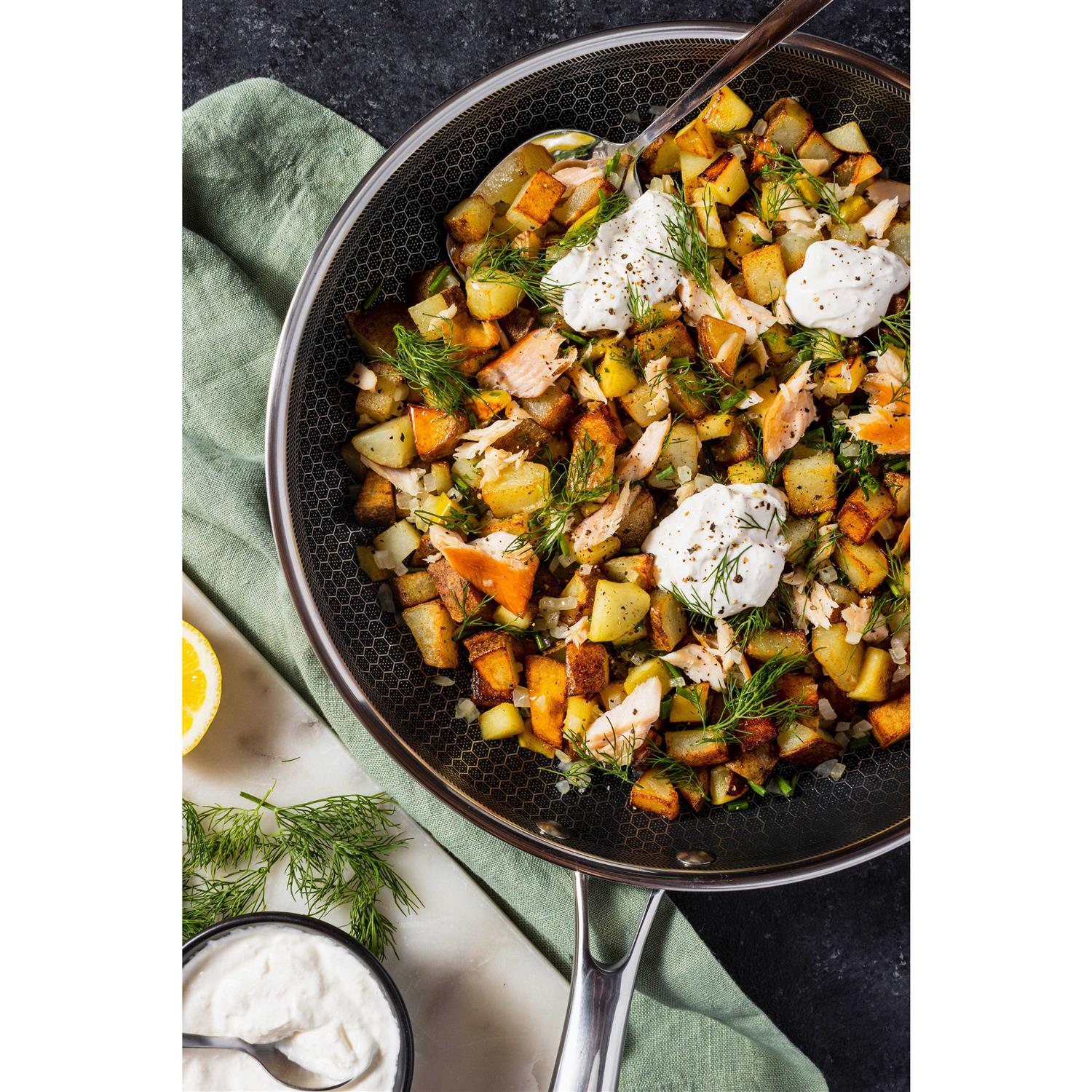 12 HexClad Hybrid Pan - Image 5