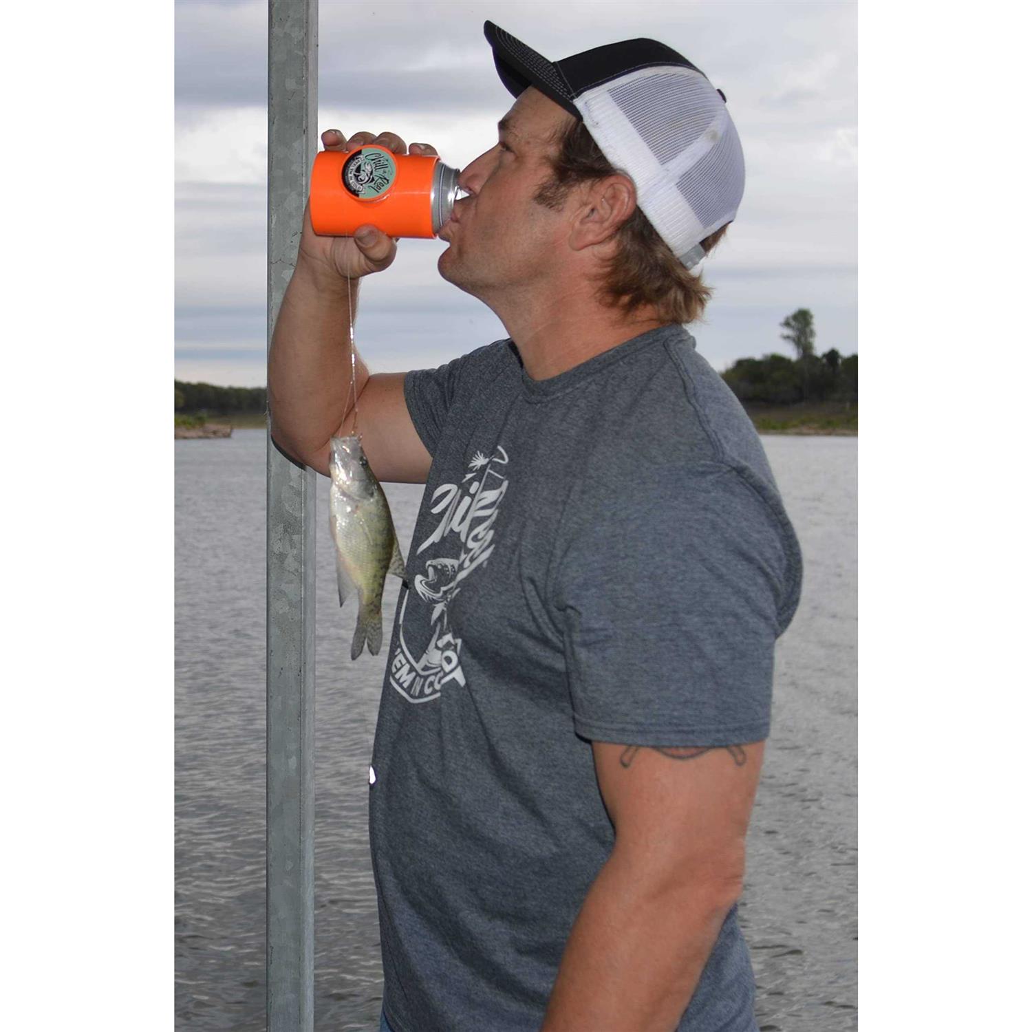 Chill-N-Reel Fishing Can Cooler Hard Shell Drink Holder with Hand Line Reel Attached - Image 2