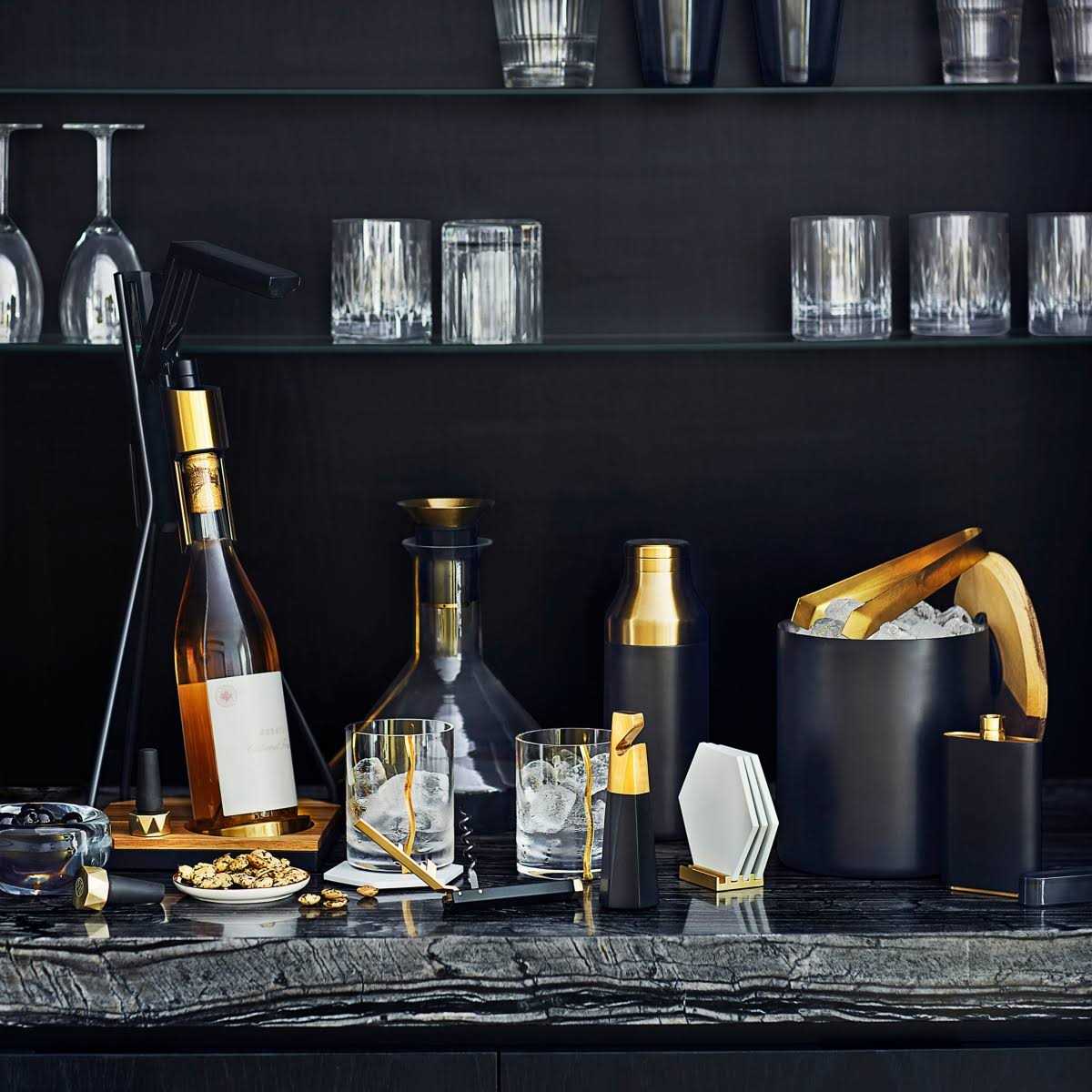 Rabbit RBT Decanter - Image 3