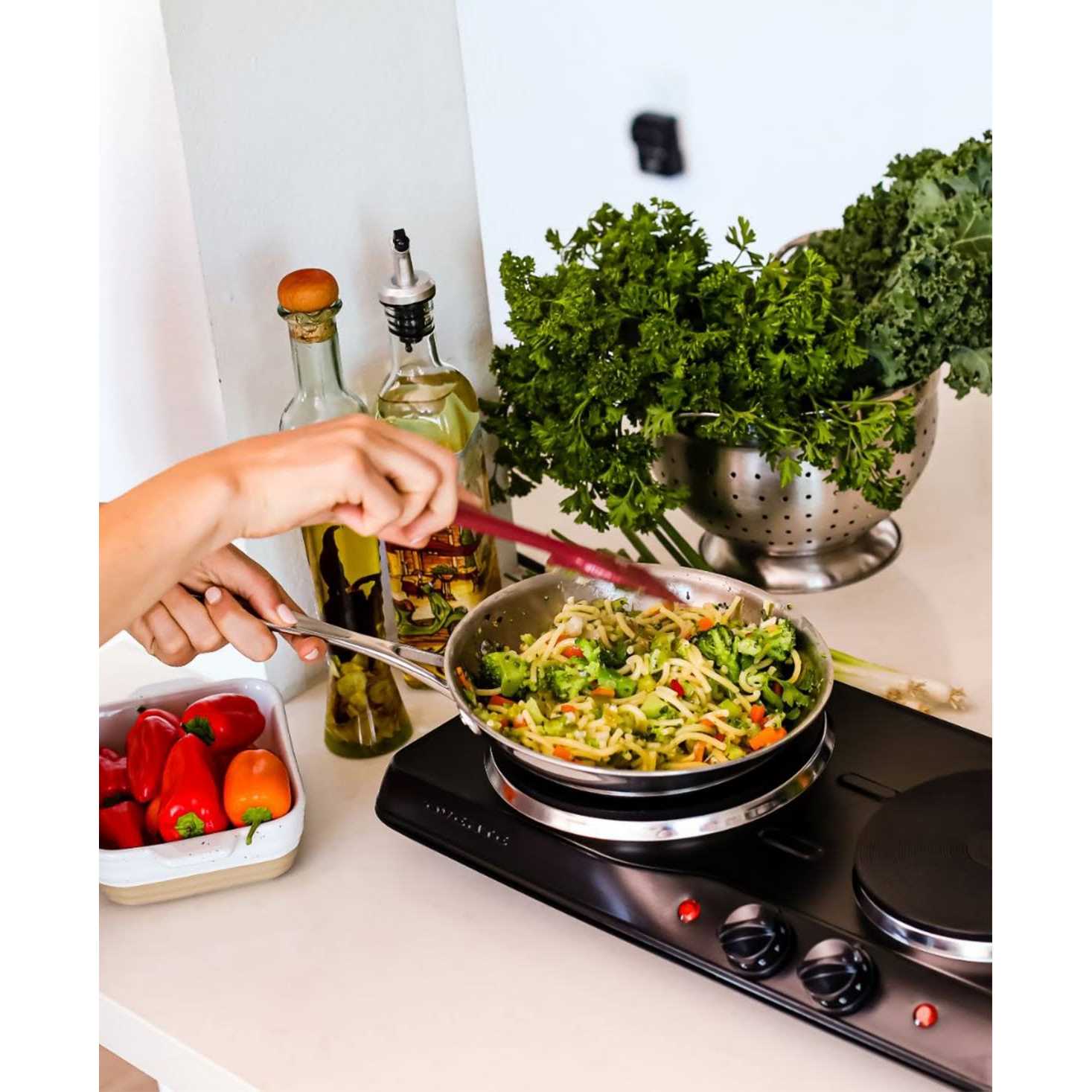 Ovente Electric Double Cast Iron Burner with Temperature Knob - Image 2