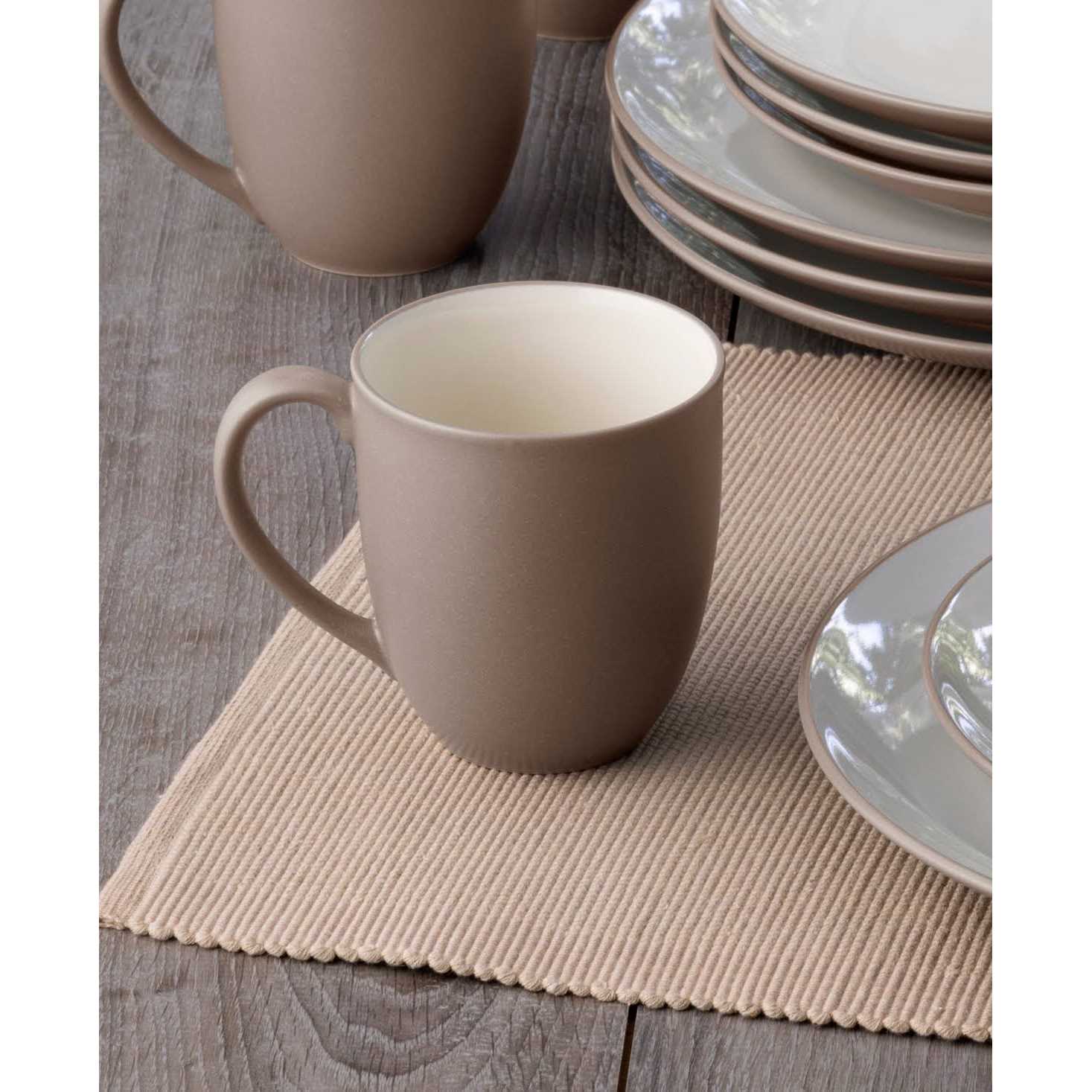 Noritake 4-Piece Colorwave Rim Place Setting - Image 2