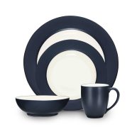 Noritake 4-Piece Colorwave Rim Place Setting
