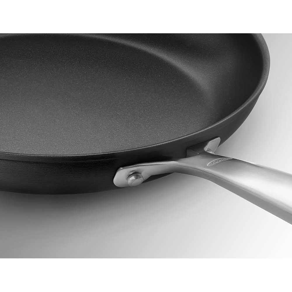 OXO Good Grips Pro Frypan - Image 2