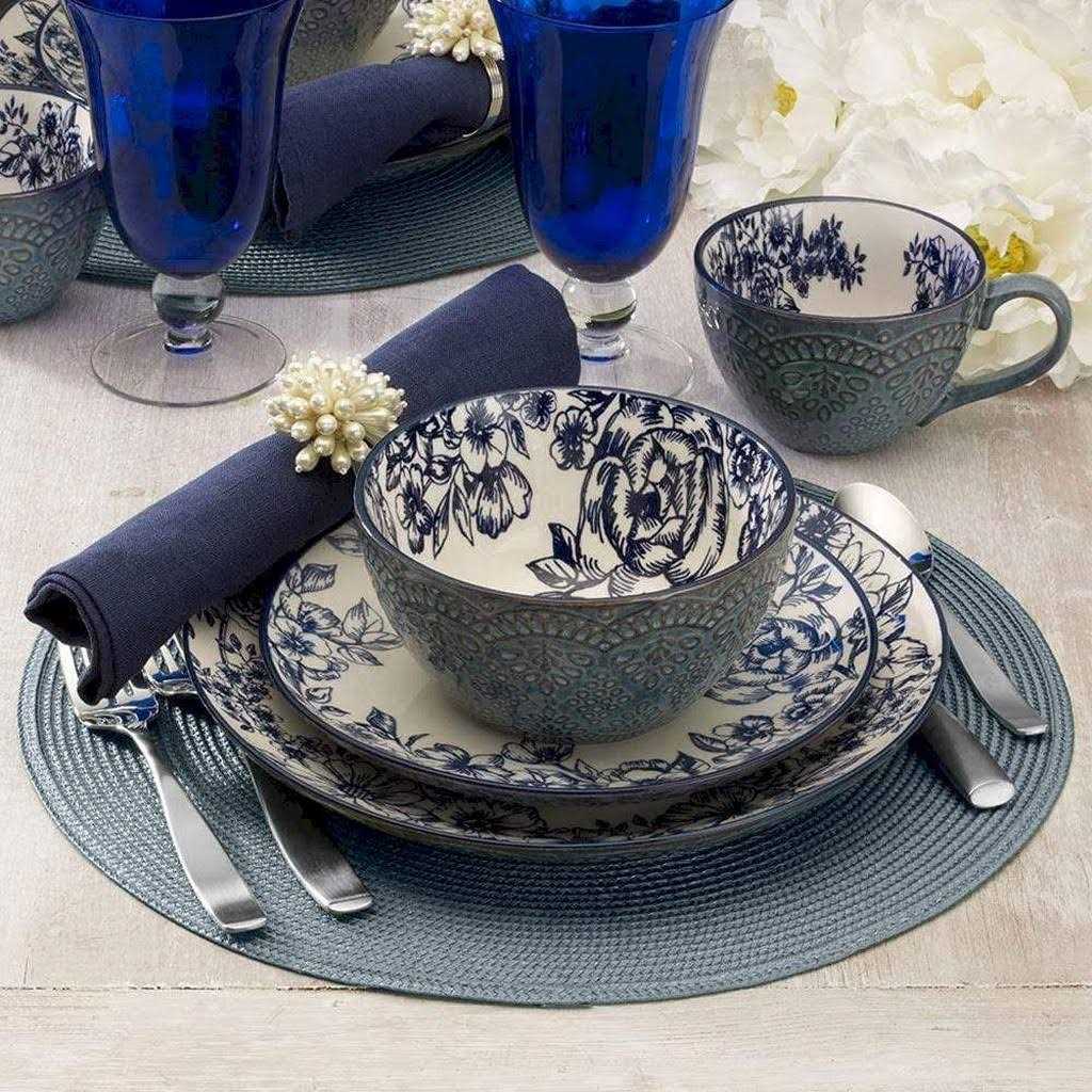 Pfaltzgraff 16-Piece Gabriela Dinnerware Set - Image 3