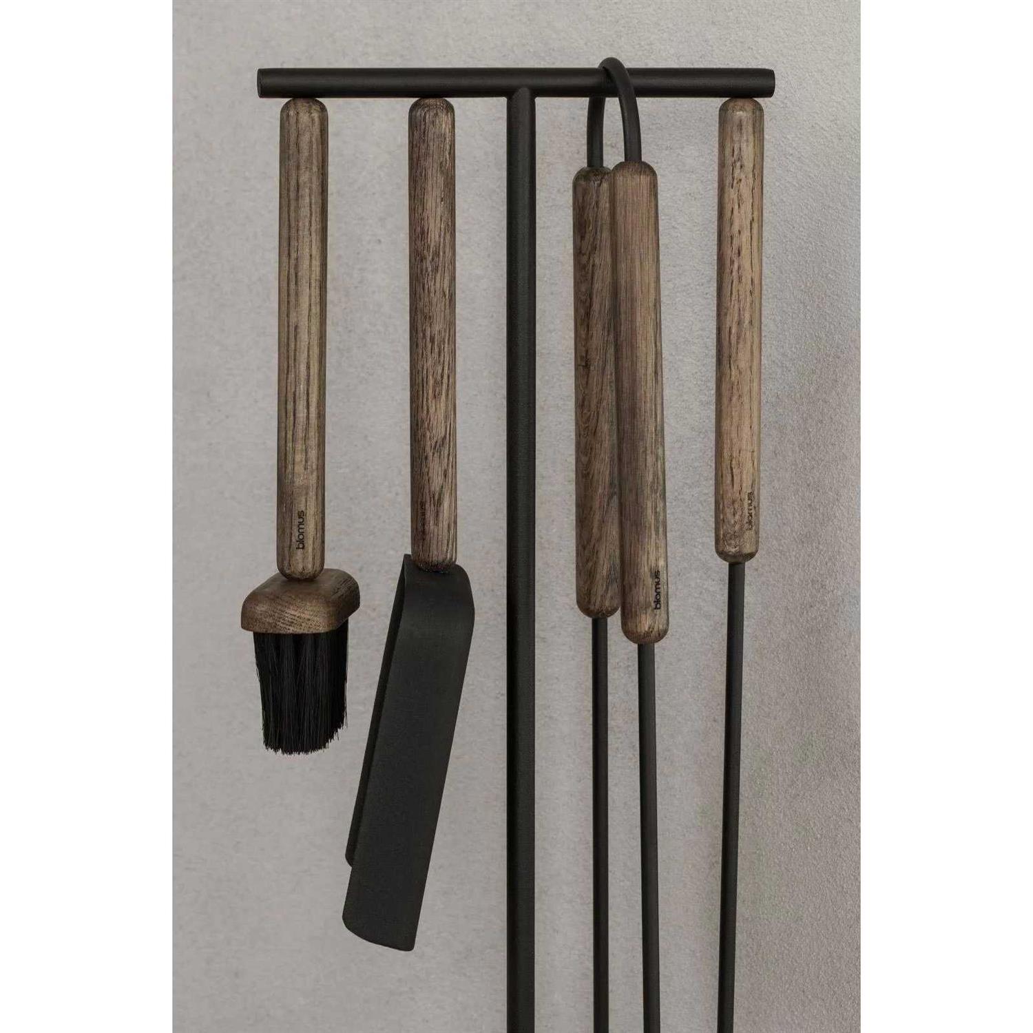 Blomus Ashi Fireplace Tool Set - Image 4