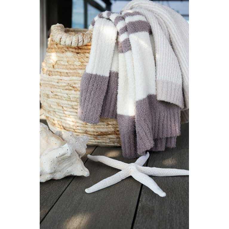 Barefoot Dreams CozyChic Throw - Image 4