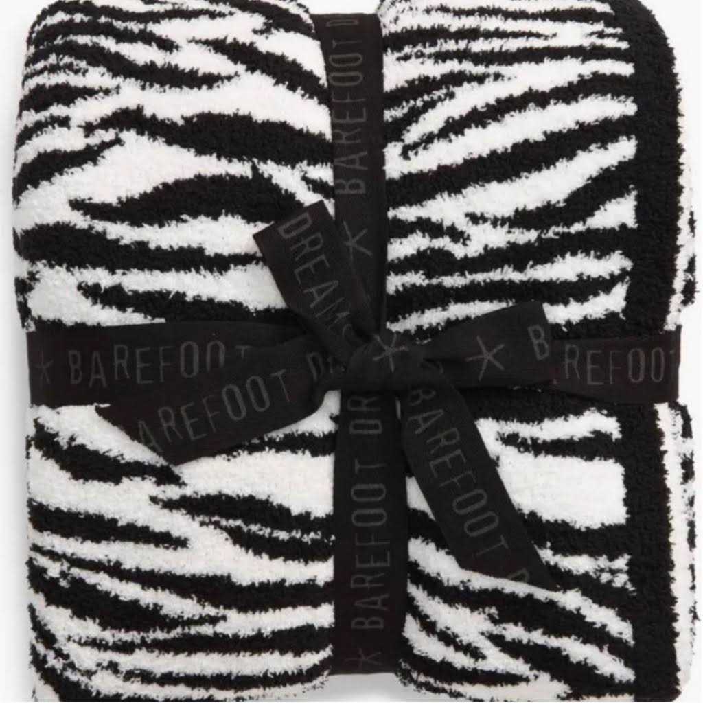 Barefoot Dreams CozyChic Safari Blanket - Image 4