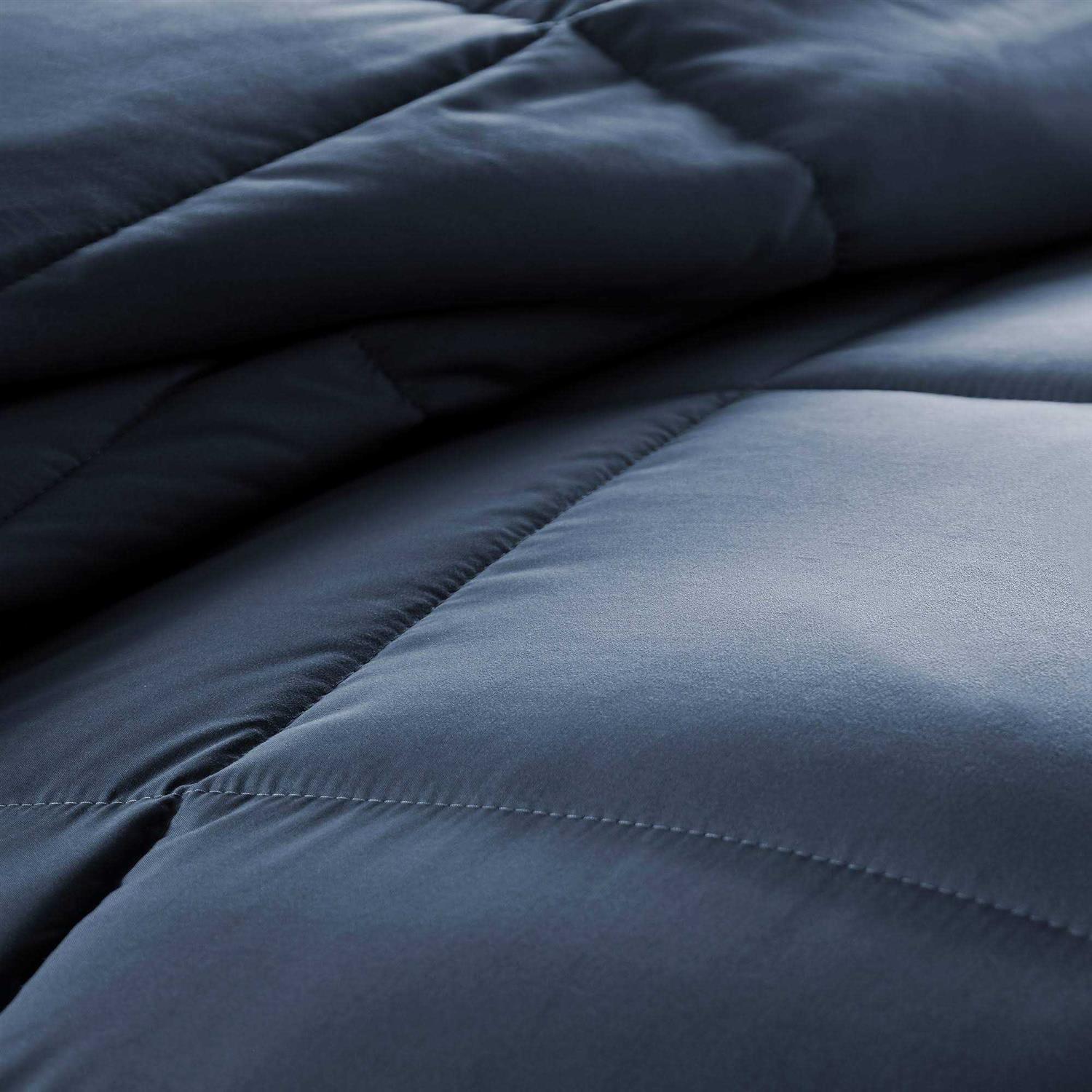 Beckham Hotel Collection Series Luxury Goose Down Alternative Comforter - Image 2