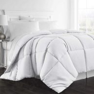 Beckham Hotel Collection Series Luxury Goose Down Alternative Comforter