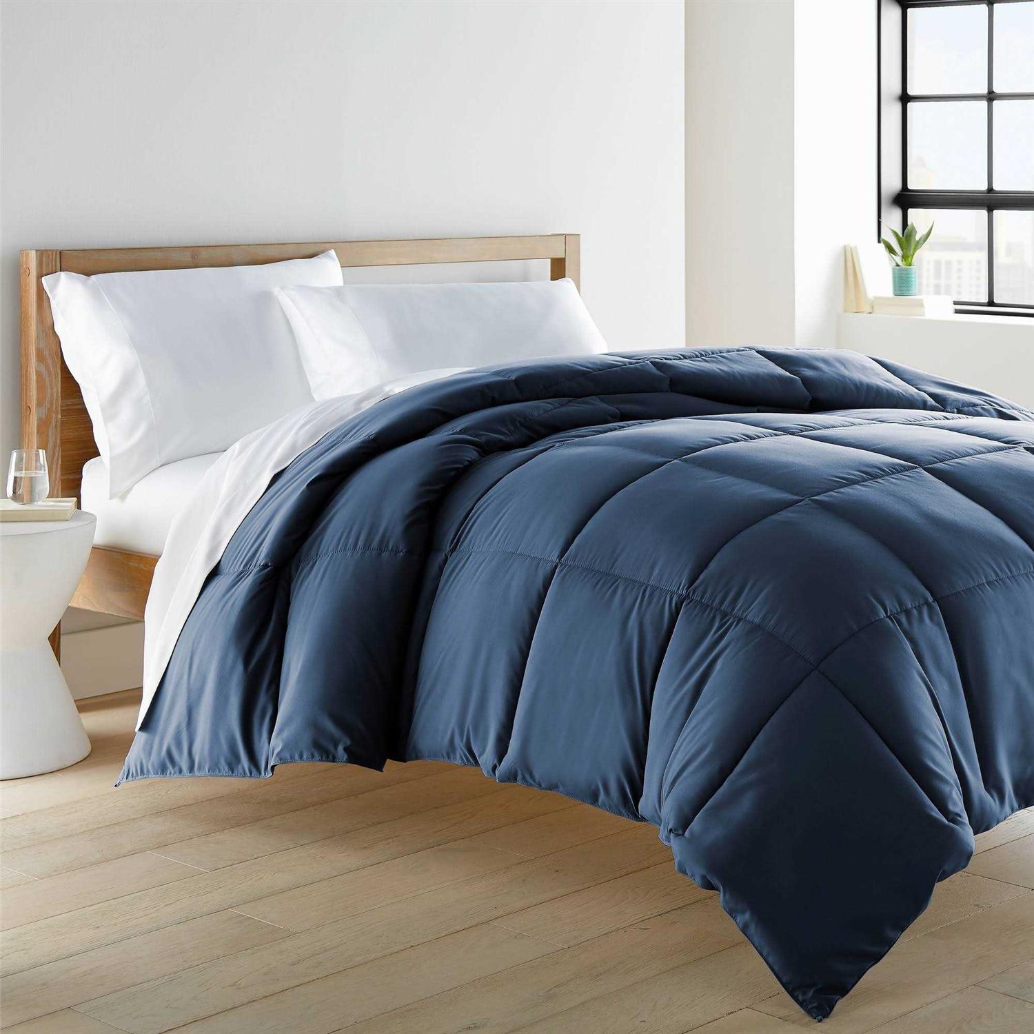 Beckham Hotel Collection Series Luxury Goose Down Alternative Comforter - Image 2
