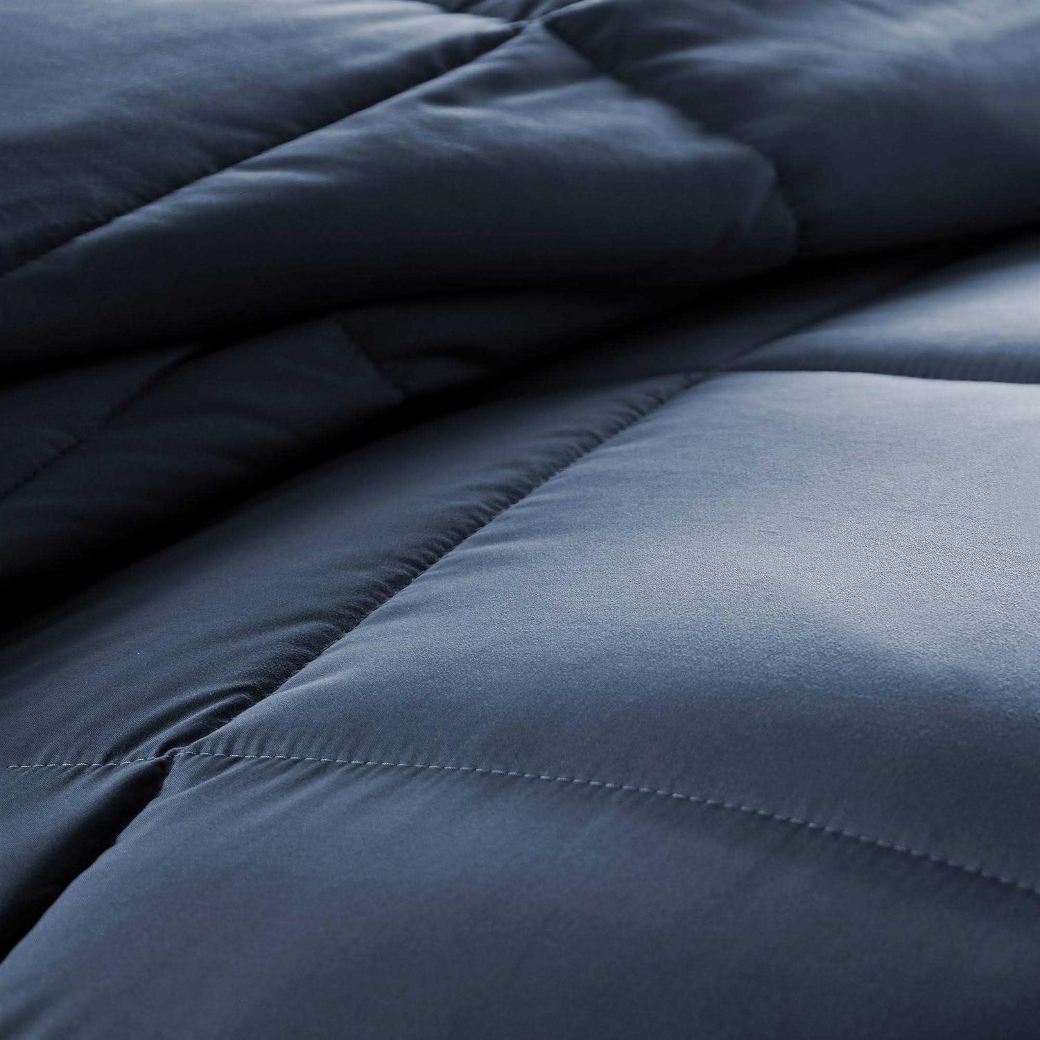 Beckham Hotel Collection Series Luxury Goose Down Alternative Comforter - Image 4