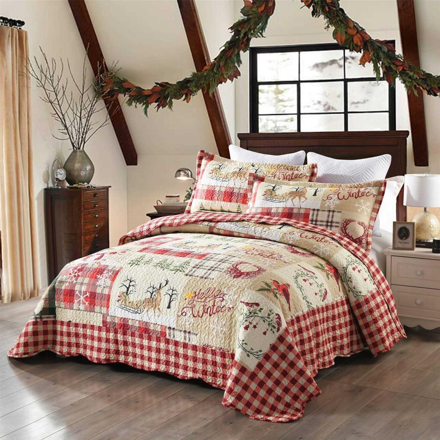 Patchwork Christmas Quilt Set - Image 3