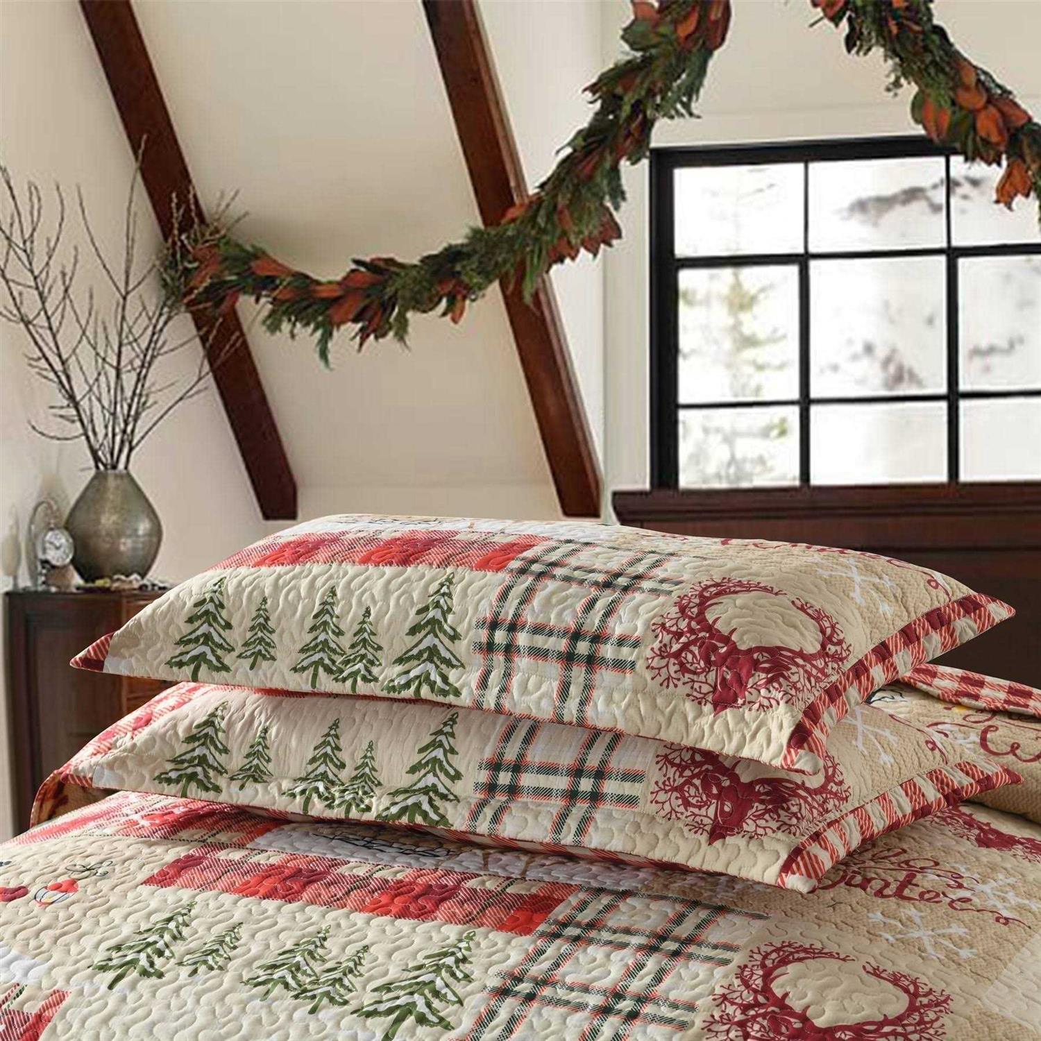 Patchwork Christmas Quilt Set - Image 4