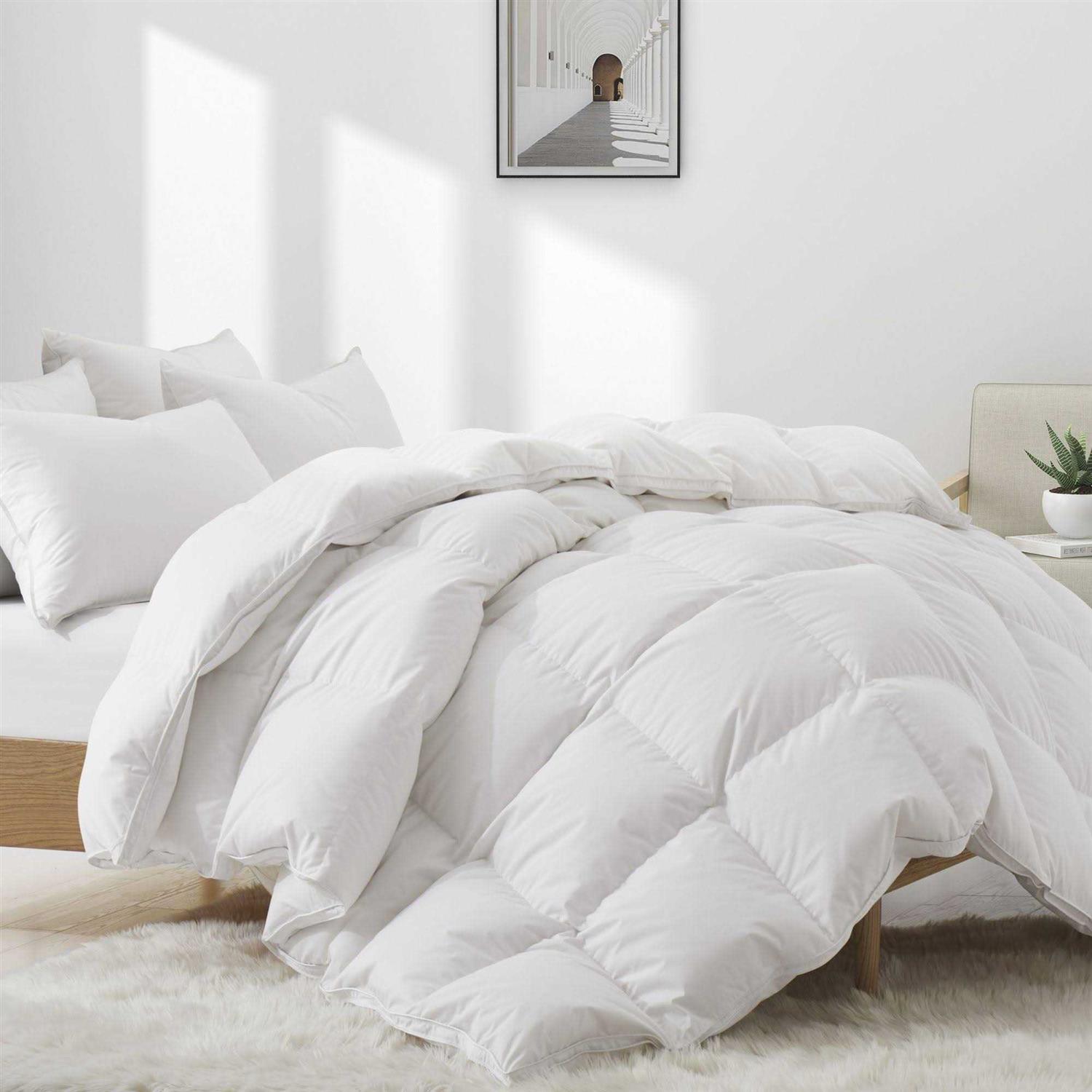 Puredown 800 Fill Power White Goose Down Comforter - Image 4
