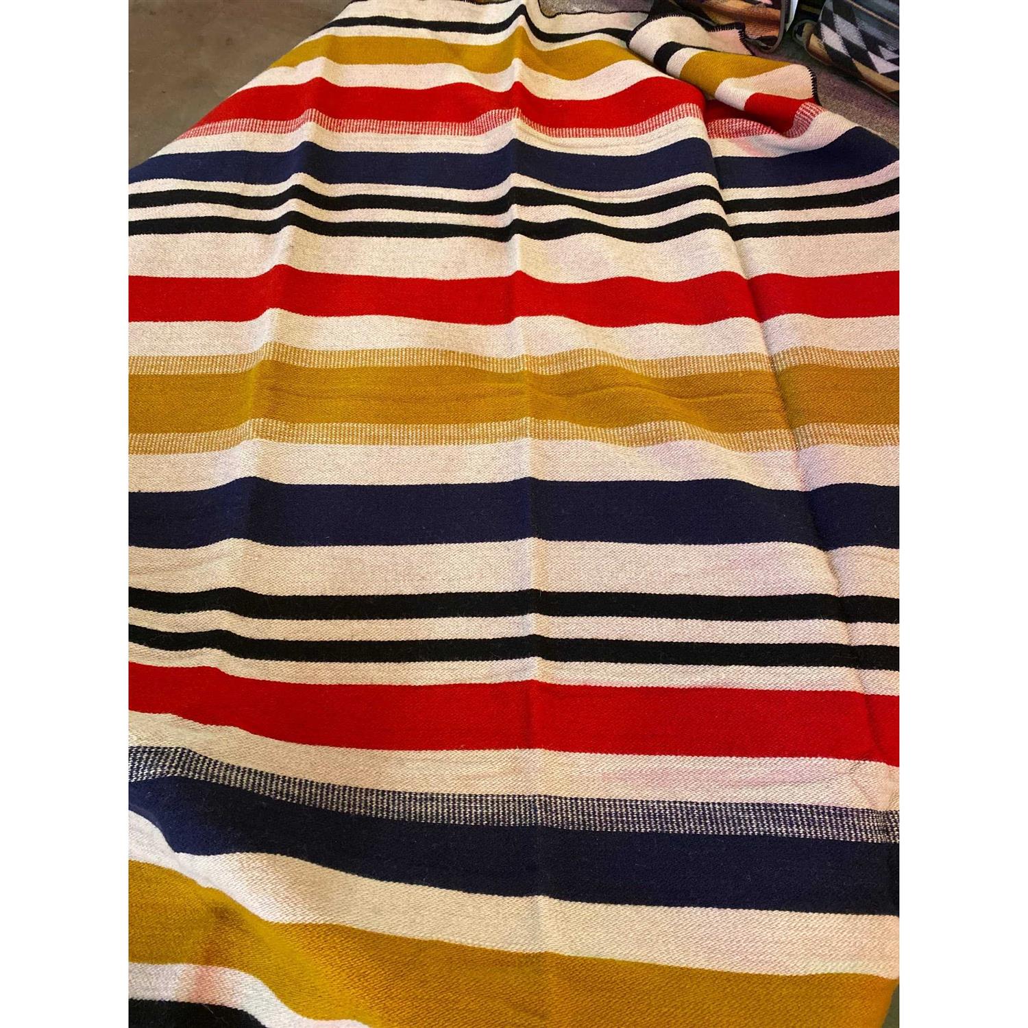 Pendleton Bridger Wool Throw with Carrier - Image 2