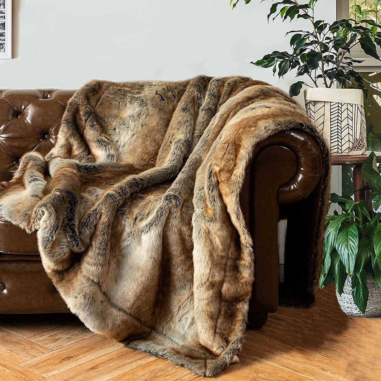 Battilo HOME Luxury Faux Fur Blanket Throw - Image 2