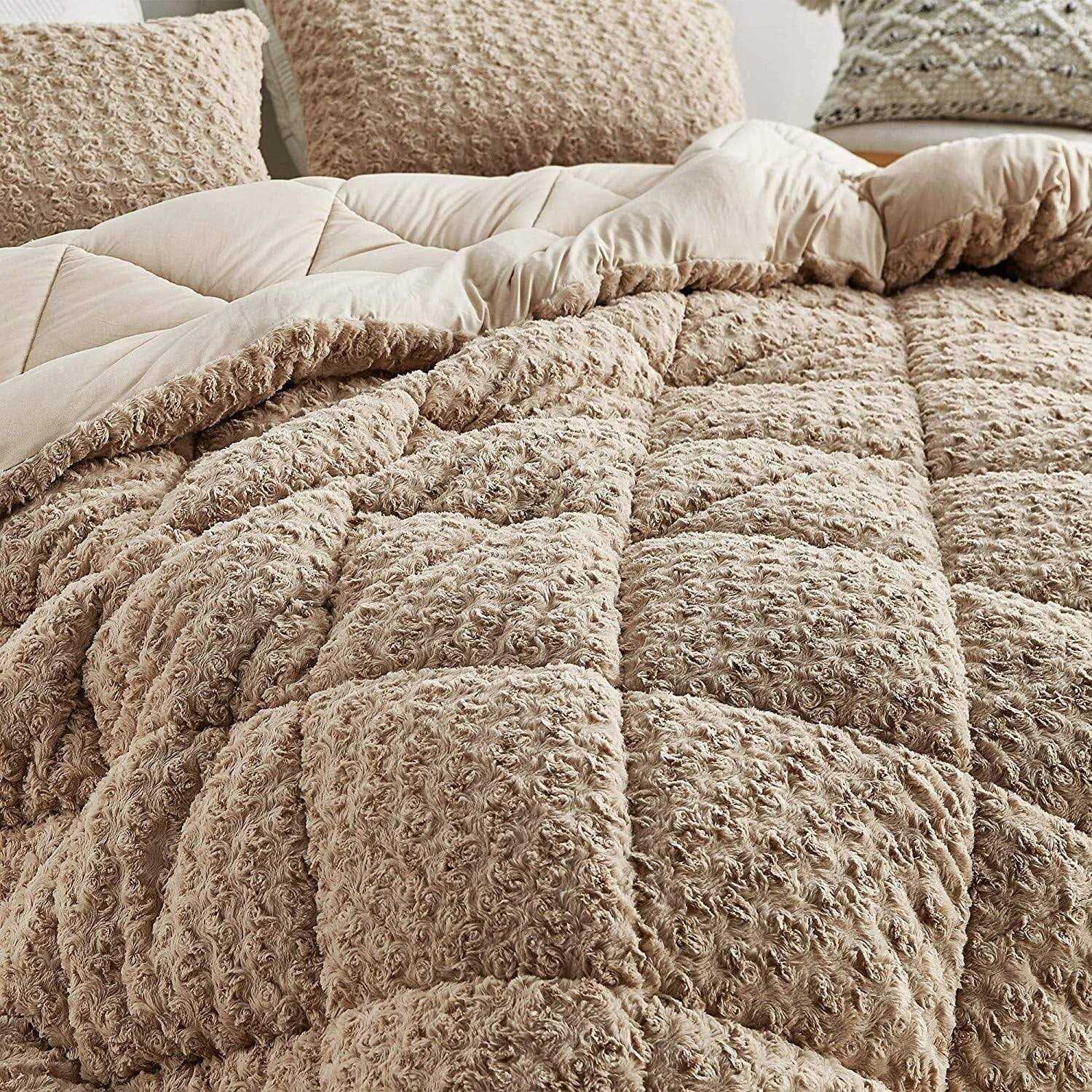 Puppy Love – Coma Inducer Full Comforter – Pedigree Silver - Image 2