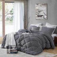 Puppy Love – Coma Inducer Full Comforter – Pedigree Silver