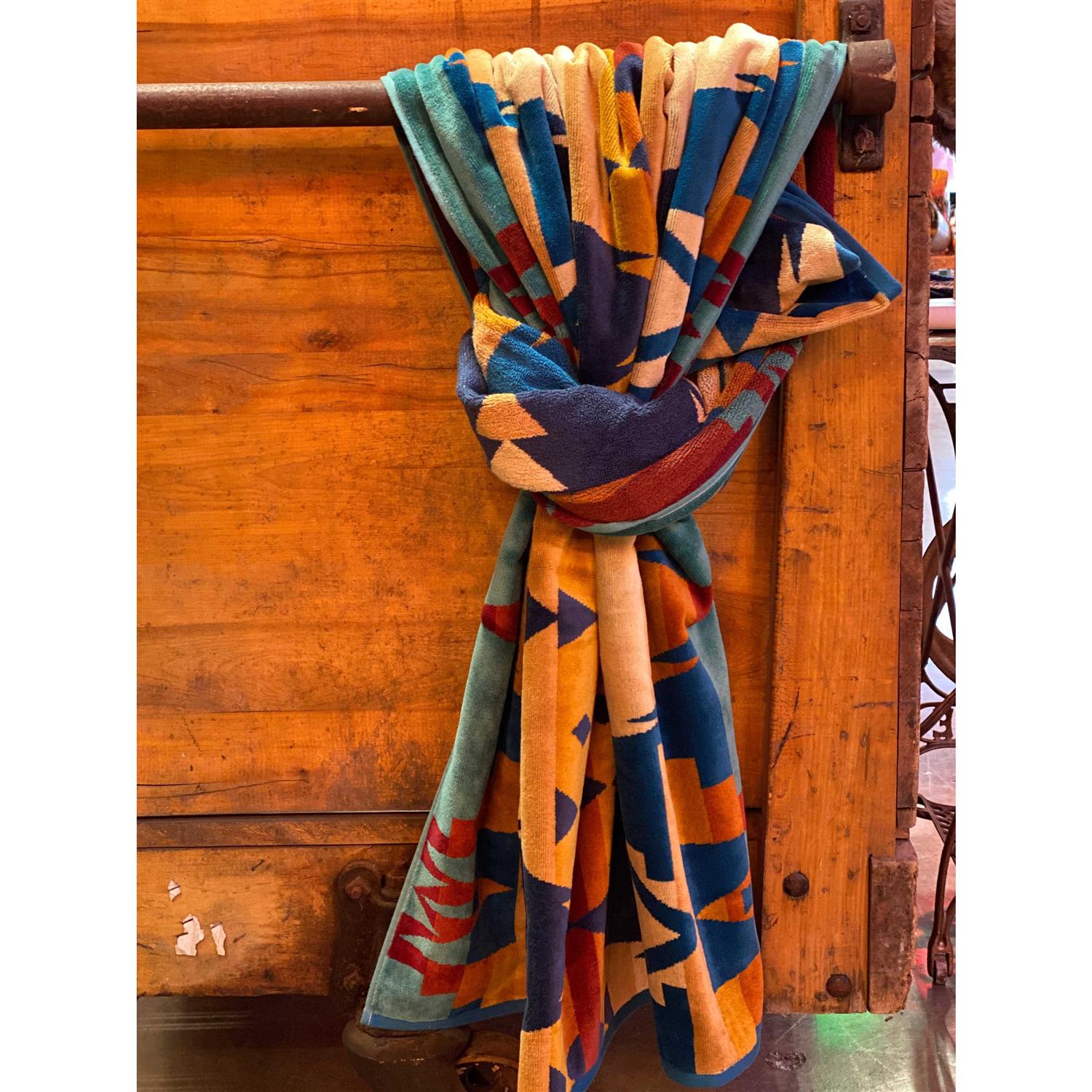 Pendleton Jacquard Oversized Spa Towel - Image 2