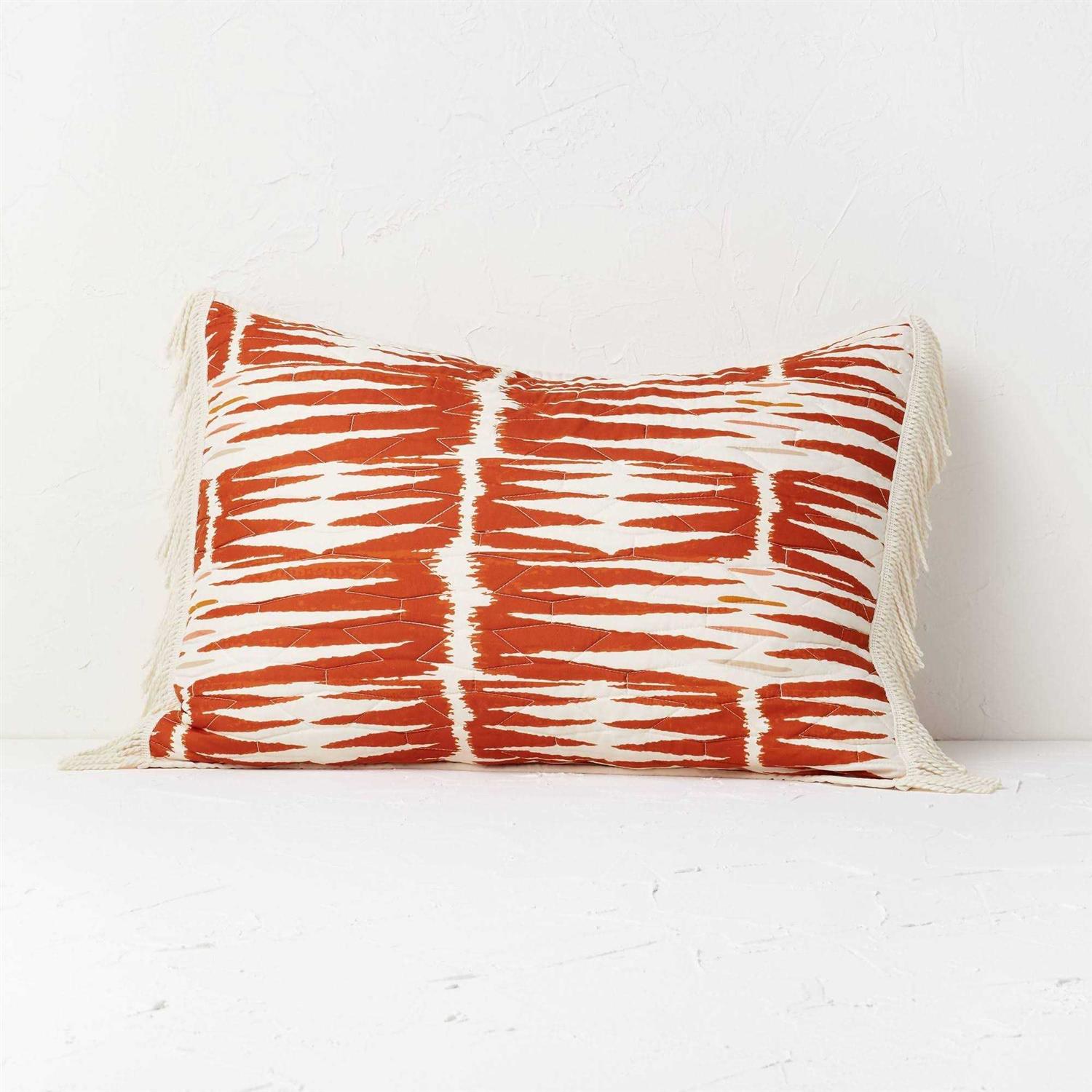 Opalhouse designed with Jungalow Printed with Fringe Groove Print Quilt White/Burnt Orange