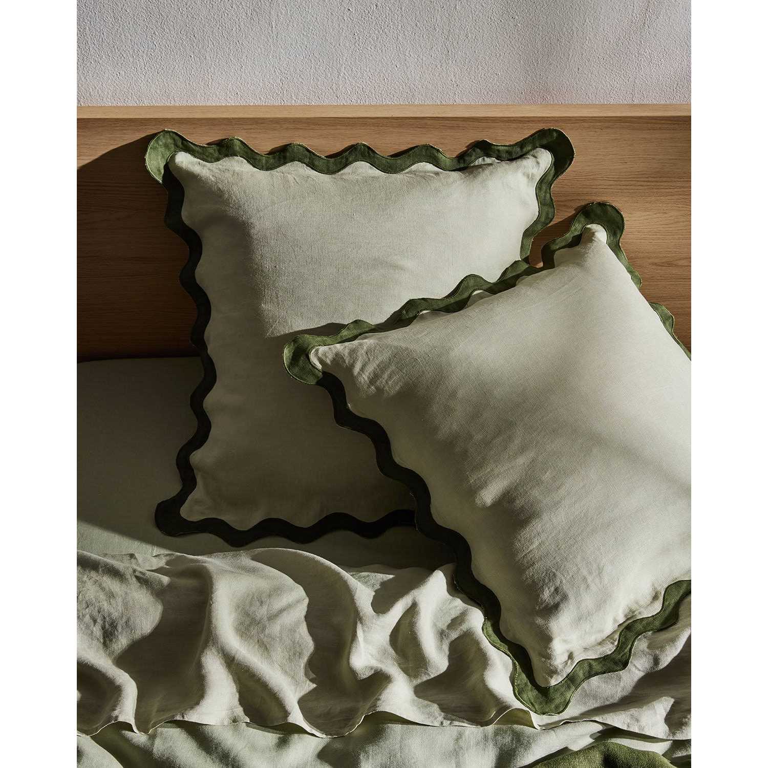 Bed Threads Set of 2 Scalloped Linen Euro Pillowcases - Image 5