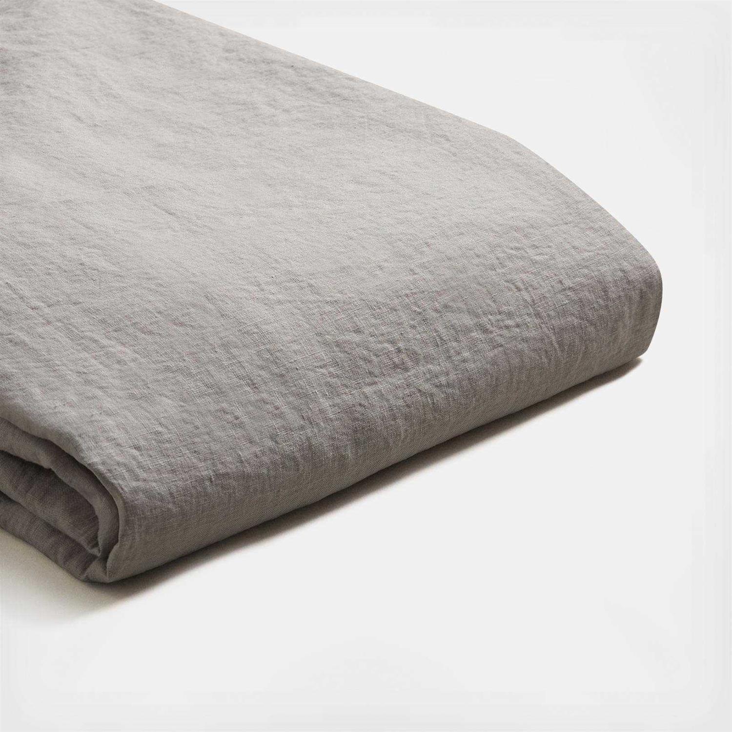 PIGLET IN BED Set of 2 Linen Pillowcases - Image 2