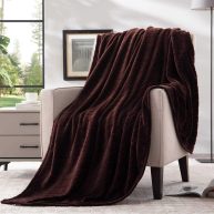 Bertte 330 GSM Lightweight Fluffy Cozy Luxury Decorative Stripe Bed Couch Plush Throw Super Soft Fuzzy Warm Blanket