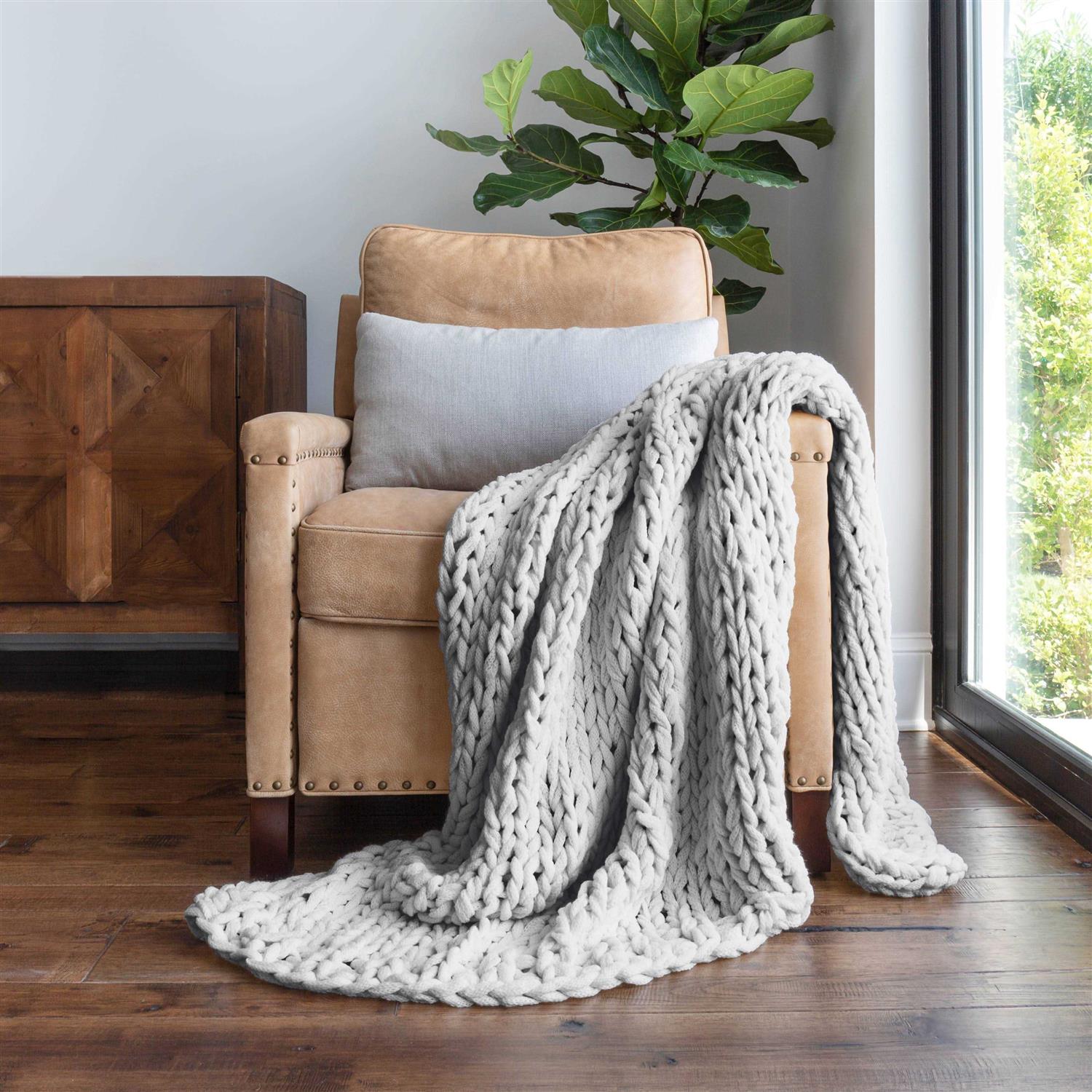 Becky Cameron Chunky Knit Throw Blanket - Image 2