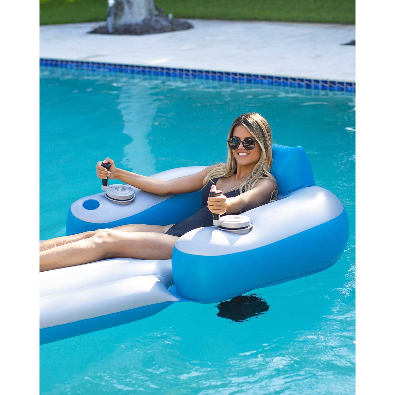 Pool Candy Splash Runner Motorized Pool Lounger - Image 2