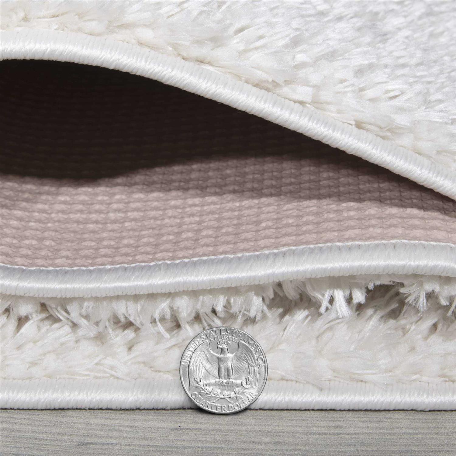 Ottomanson Collection Solid Non-Slip Bath Rug - Image 4