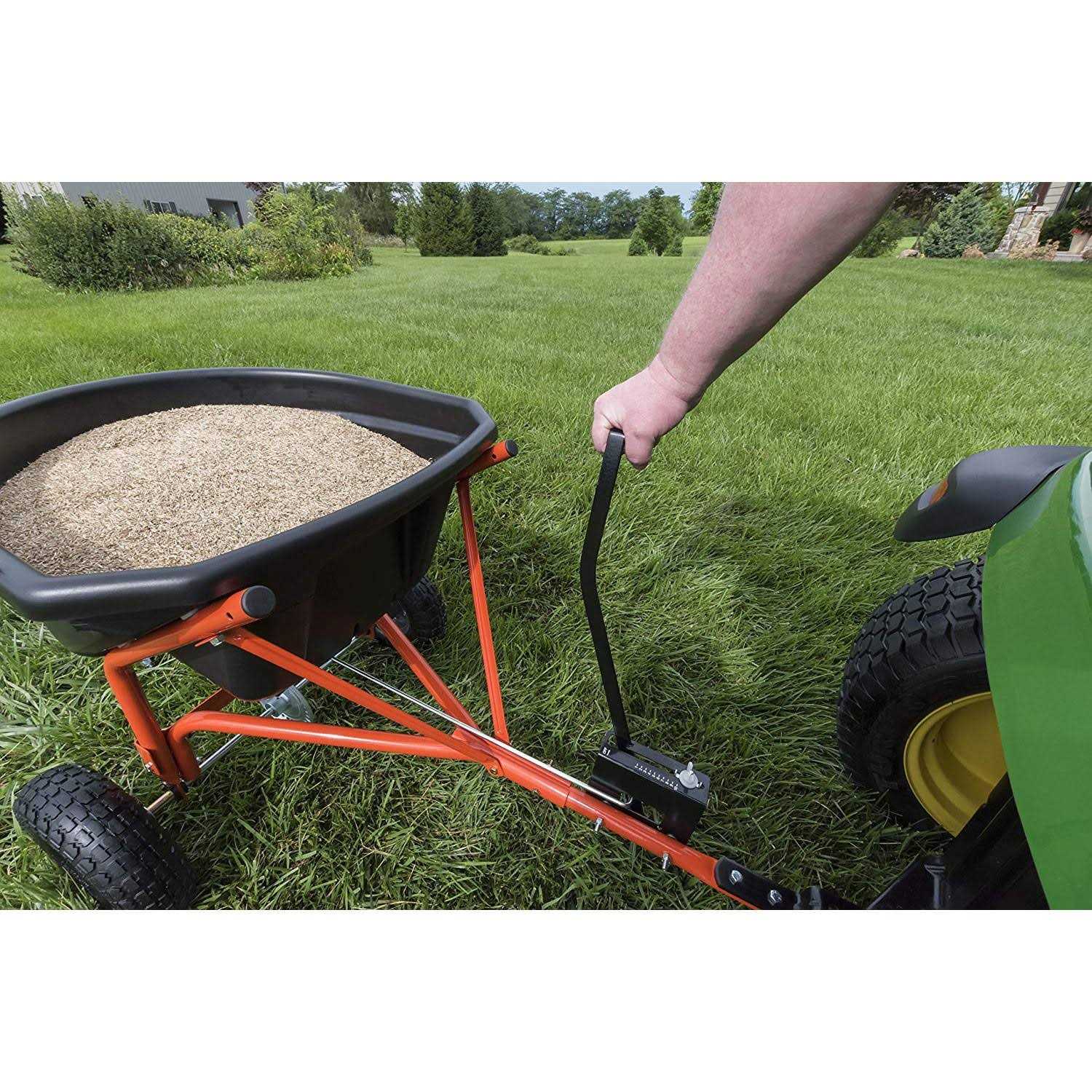 Agri-Fab 110 lb Tow Broadcast Spreader 45-0527 - Image 4