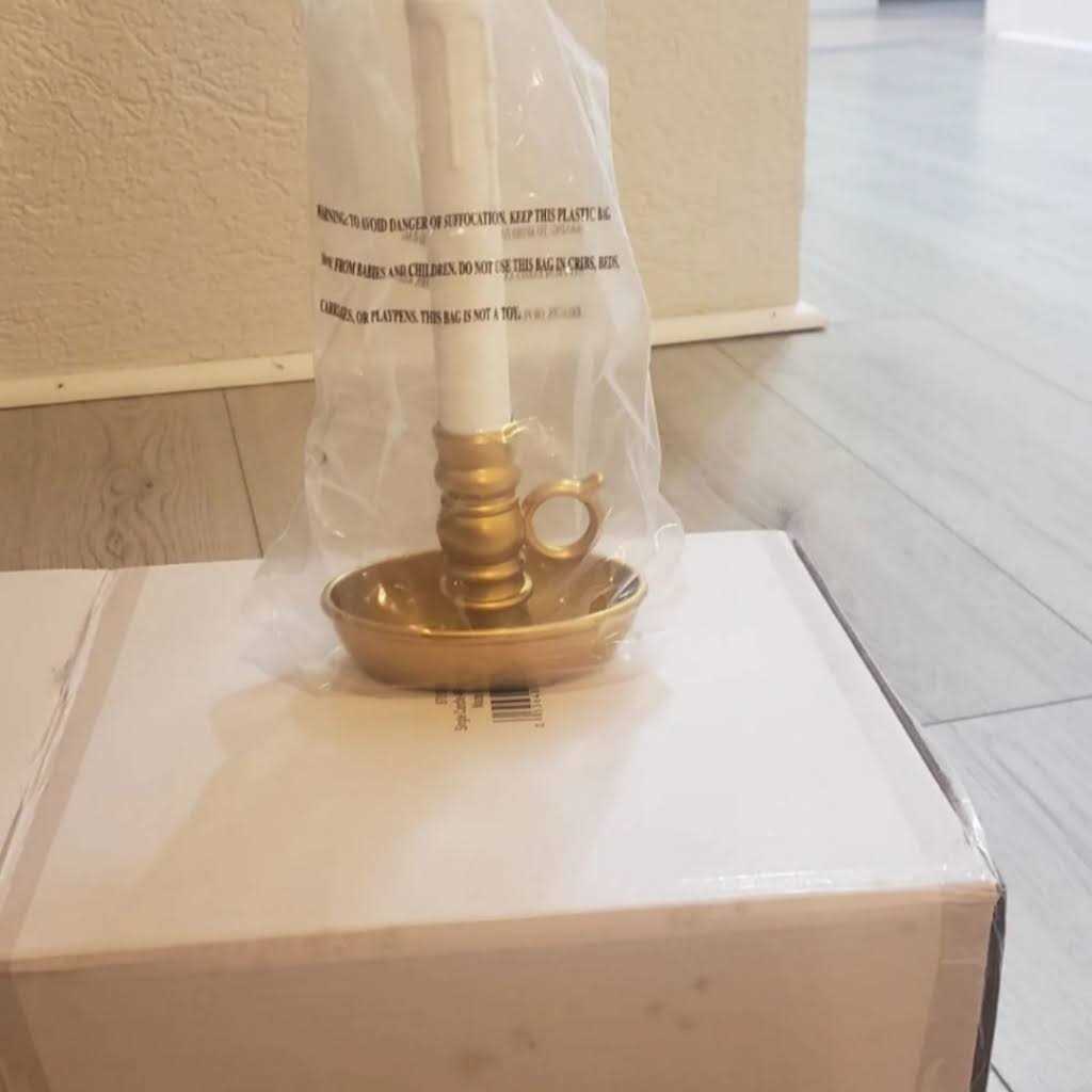 Plow Hearth Battery-Operated LED Window Candles - Image 5