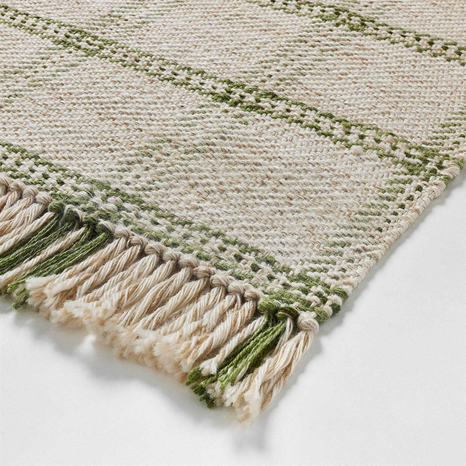 2’1×3’2 Indoor/Outdoor Plaid Accent Rug - Image 2