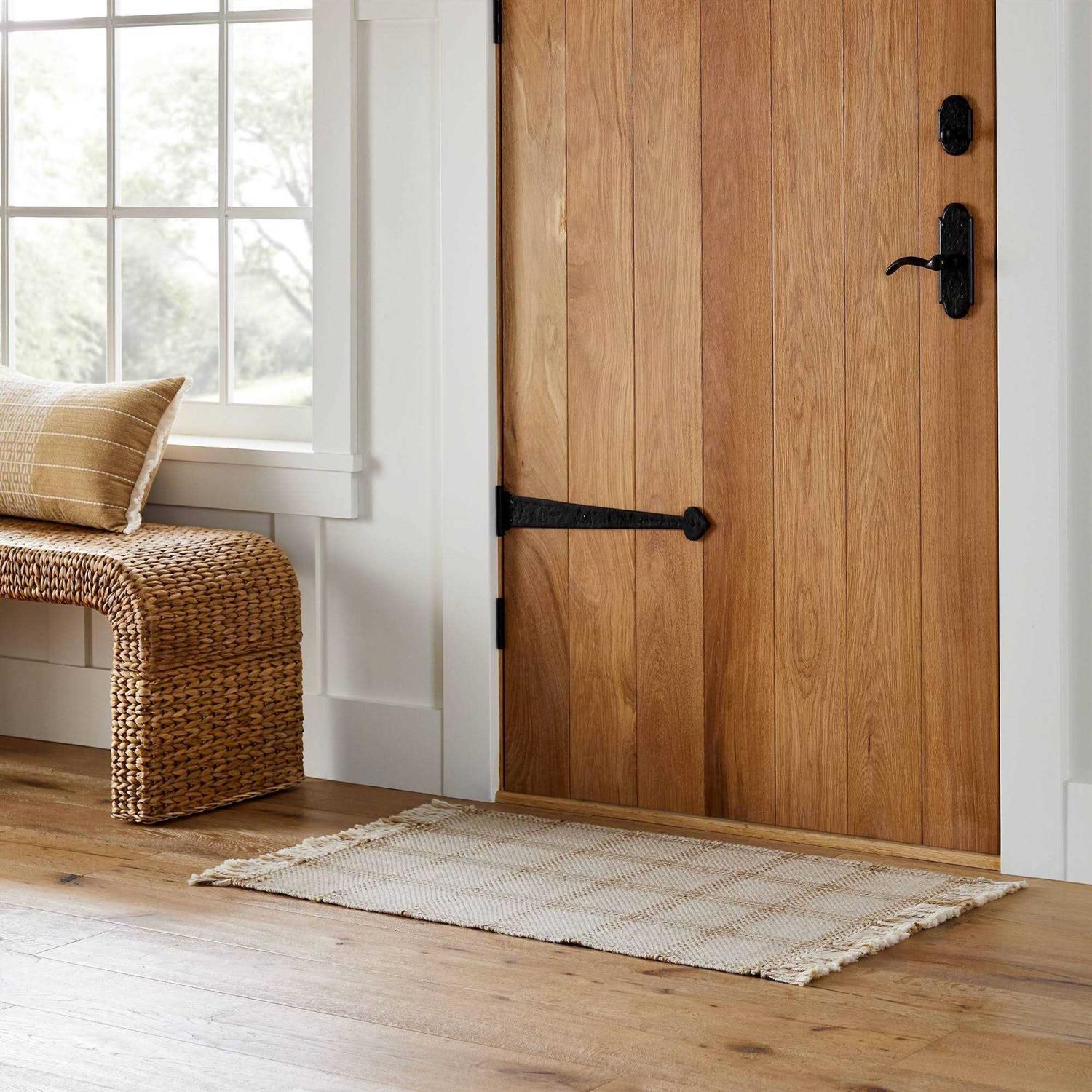 2’1×3’2 Indoor/Outdoor Plaid Accent Rug - Image 4