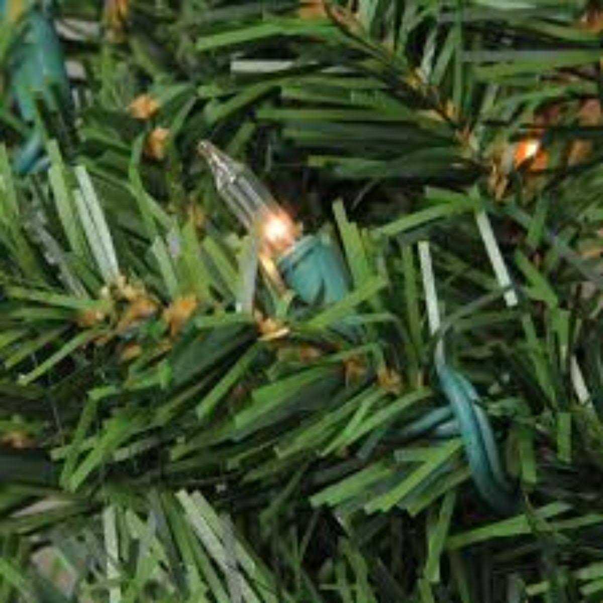 Northlight 100′ x Canadian Pine Commercial Length Artificial Christmas Garland - Image 3