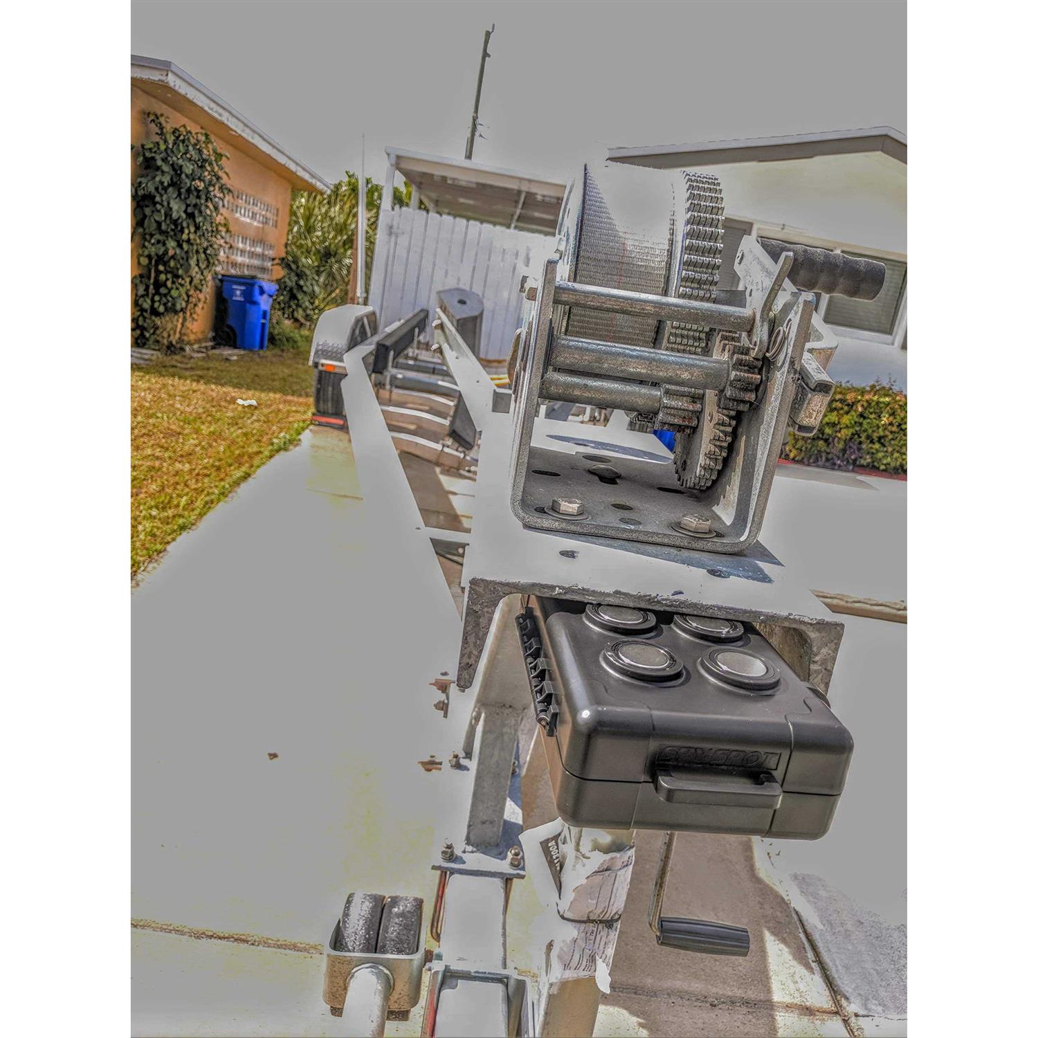 Spy Spot Magnetic Mount Weatherproof Case for gPS Trackers Stash Lock Box for Items - Image 5