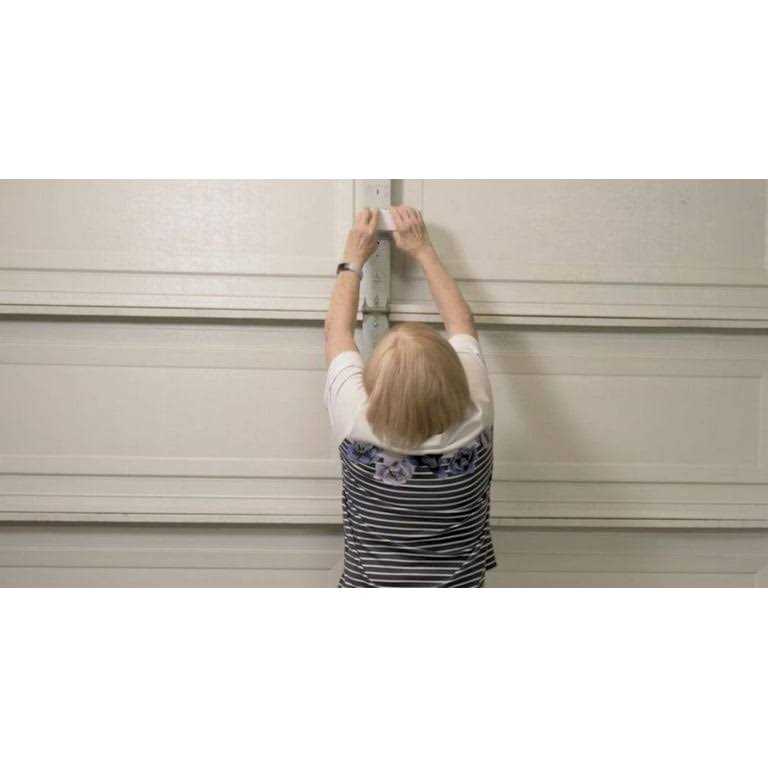 Satin Garage Door Minder - Image 4