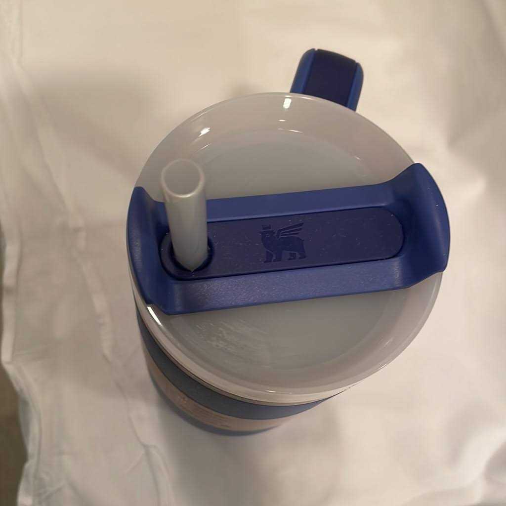 Stanley FlowState H2.0 Quencher Tumbler - Image 3