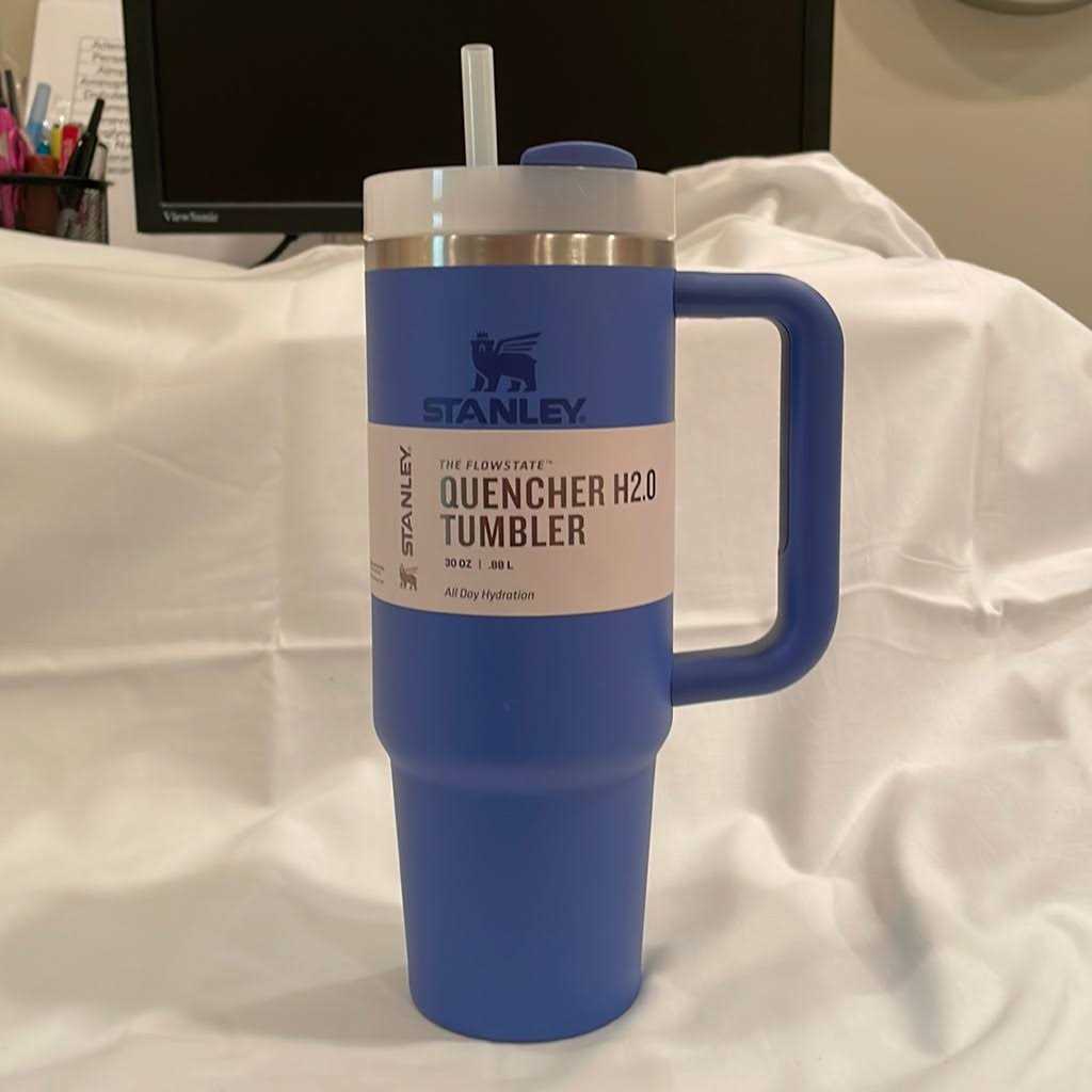 Stanley FlowState H2.0 Quencher Tumbler - Image 5