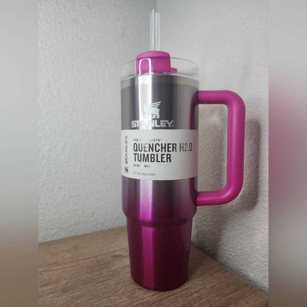 Stanley H2.0 Flowstate Quencher Tumbler - Image 4