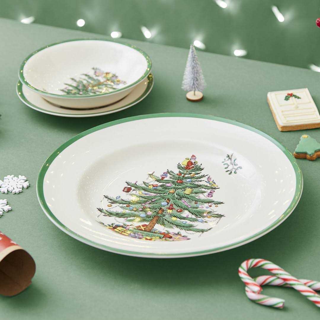 Spode Christmas Tree Plates - Image 4