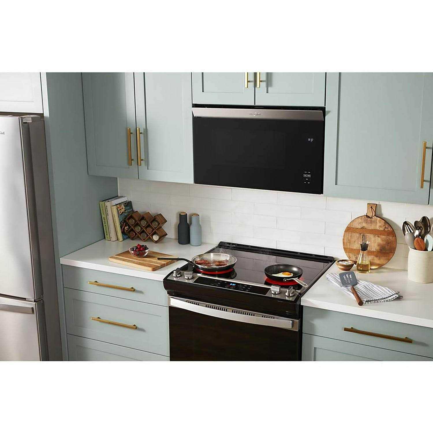Whirlpool 1.1 Cu. Ft. Flush Mount Microwave with Turntable-Free Design - Image 4
