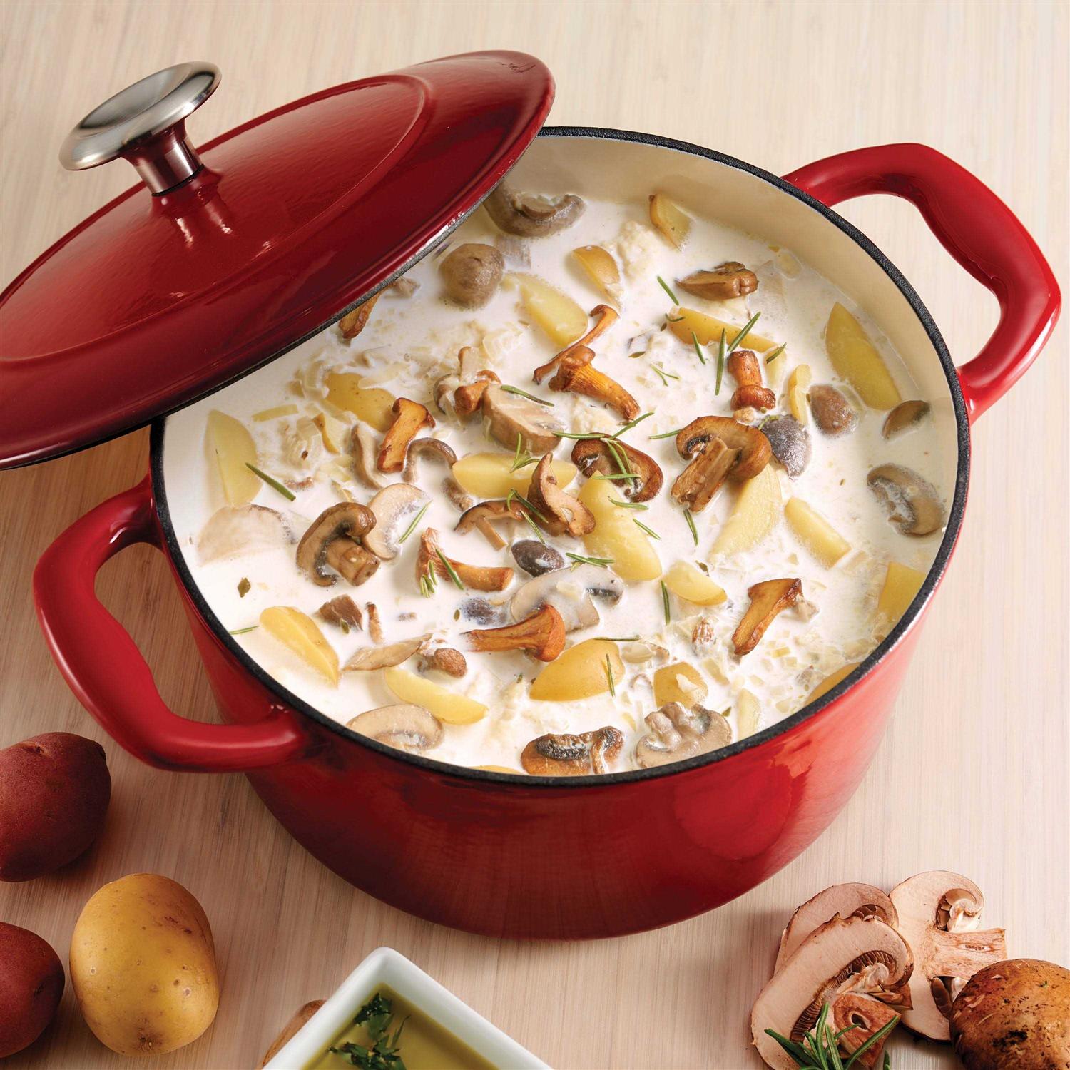 Tramontina Enameled Cast Iron Round Dutch Oven - Image 3